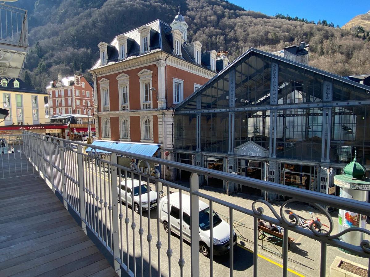 Appartement Plein centre, T3 5P totalement rénové 55m2. WIFI à Cauterets Extérieur photo