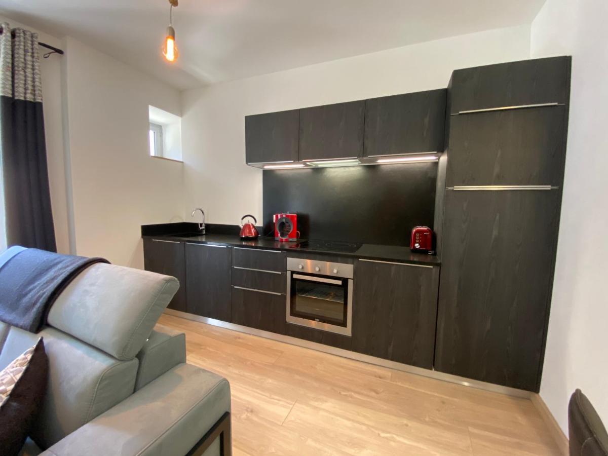 Appartement Plein centre, T3 5P totalement rénové 55m2. WIFI à Cauterets Extérieur photo